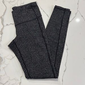 Athleta Black and White Leggings Capri Size XS